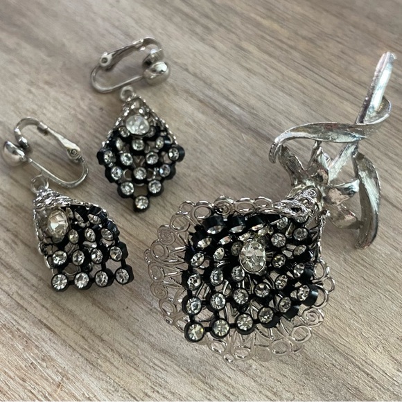 Jewelry Vintage Womens Costume Jewelry Brooch And Earring Set